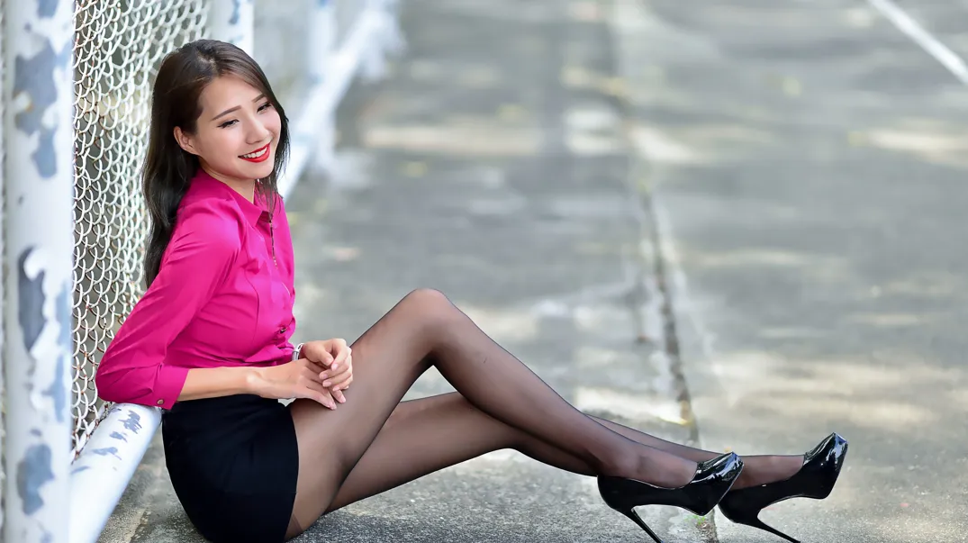 [Mzsock] NO.199 Anita Huang Yunfei OL black silk high heels beautiful legs street photography#[105P]-32